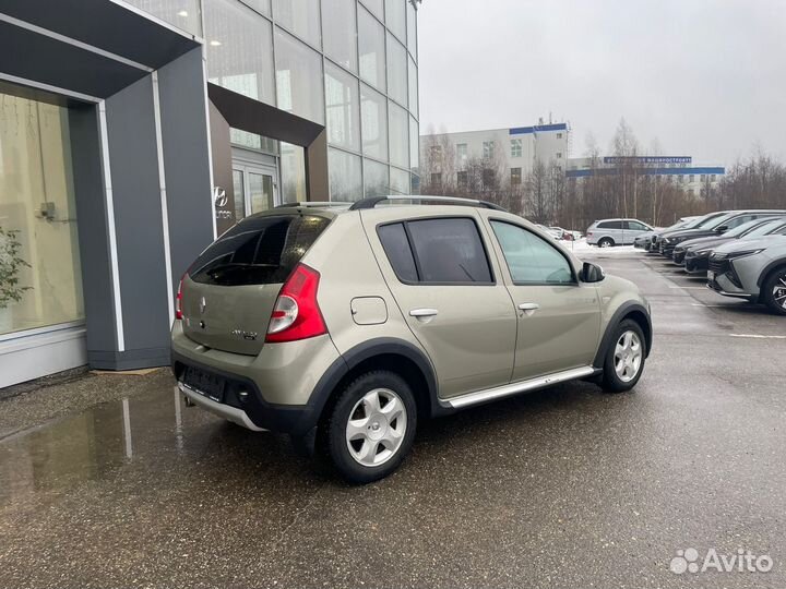 Renault Sandero 1.6 AT, 2012, 137 200 км