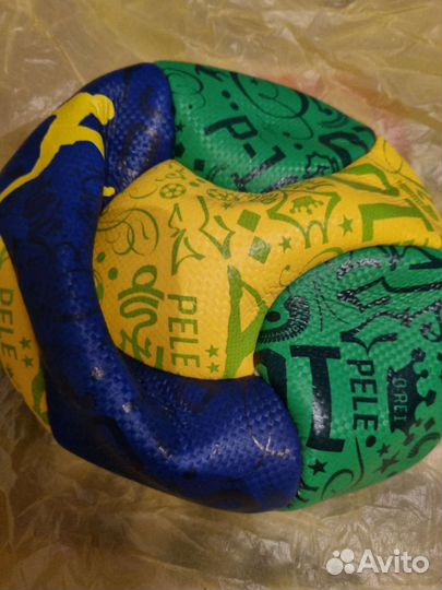 В наличии один мяч остался