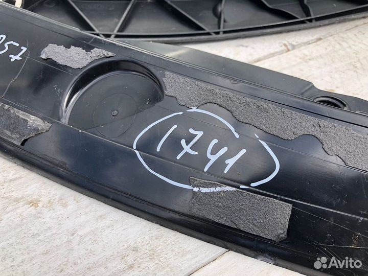 Mercedes CLS C257 17- Кронштейн бампера LH и RH