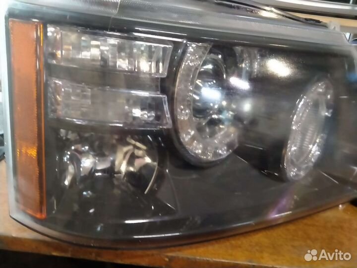 Правая фара range Rover sport 2011г