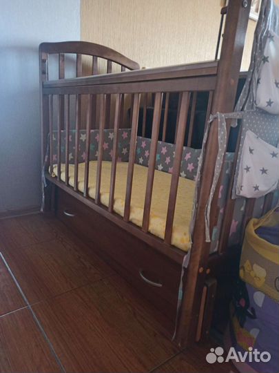 Детская кроватка