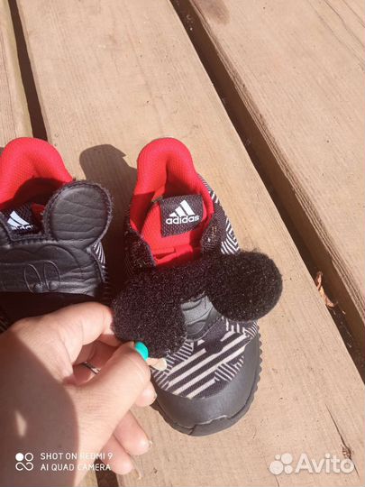 Продам детскую обувь