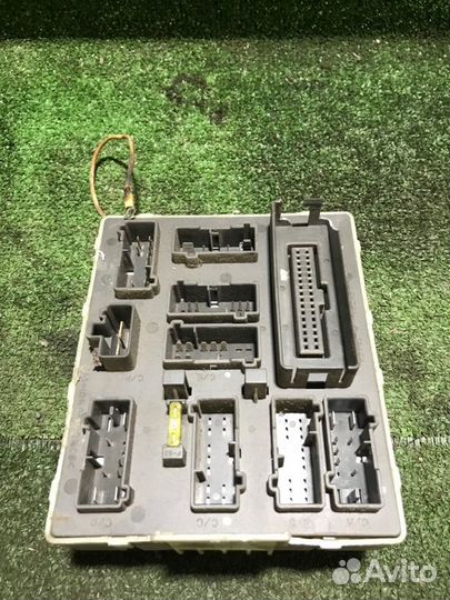 Блок предохранителей Ford Focus 1 MK1 split port