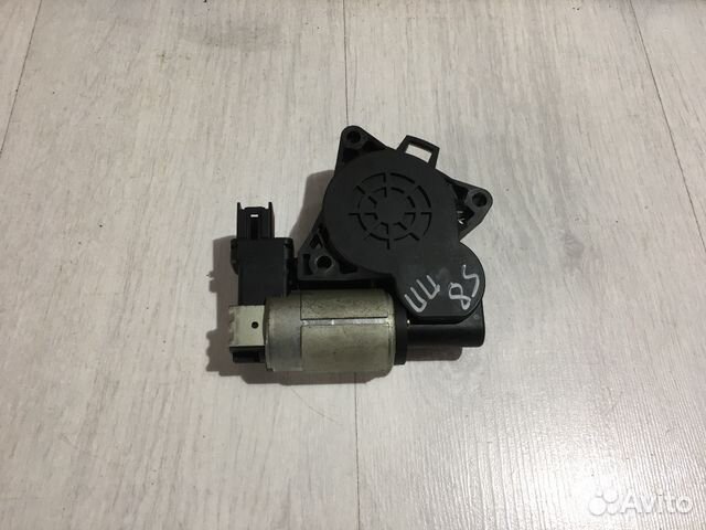 Моторчик стеклоподъёмника перед прав mazda 6 GG 2