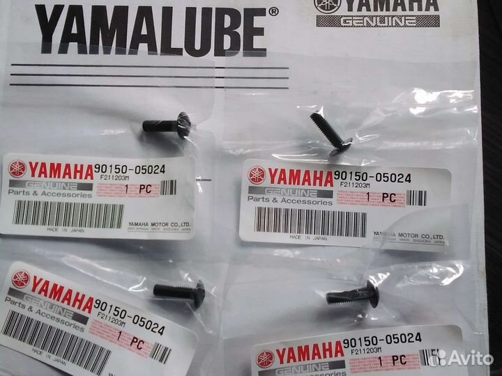 Оригинальный пластиковый винт стекла Yamaha