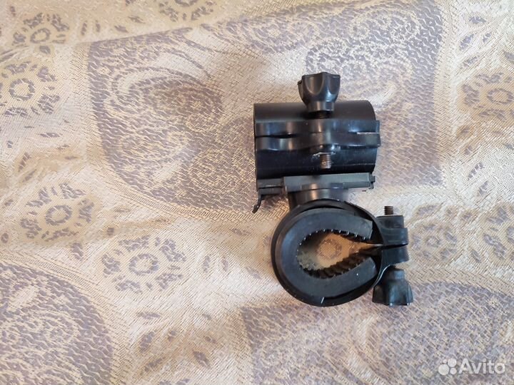 Держатель фонаря на велосипед