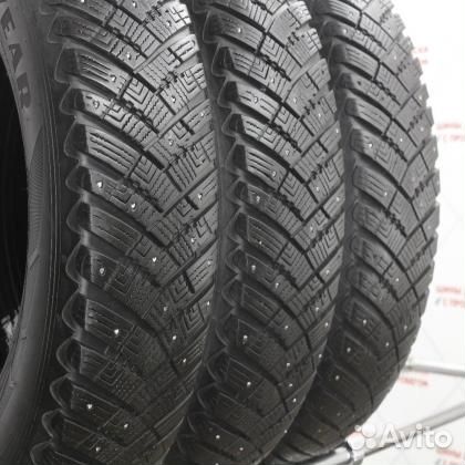 Goodyear Ultragrip Ice Arctic 245/65 R17