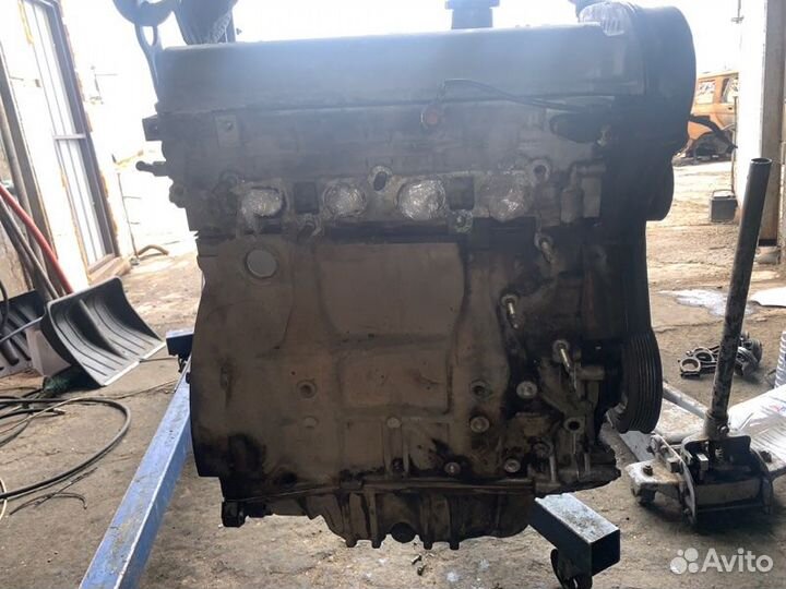 Двигатель 16кл. Ford Focus 1 седан 1.6 2005