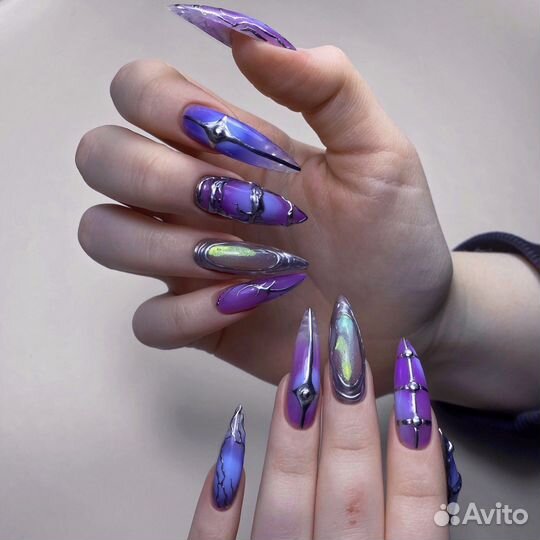 Наращивание ногтей, креативный маникюр