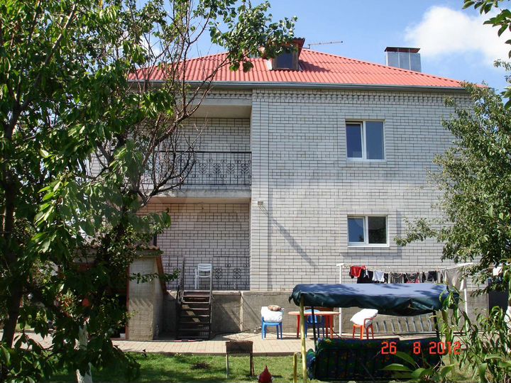 Дом 303,7 м² на участке 15 сот.