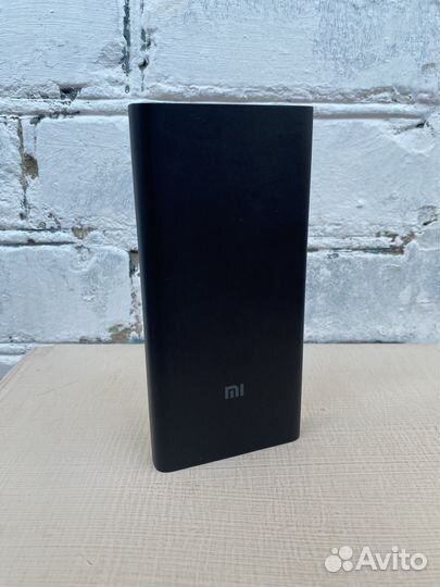 Повербанк с беспроводной зарядкой