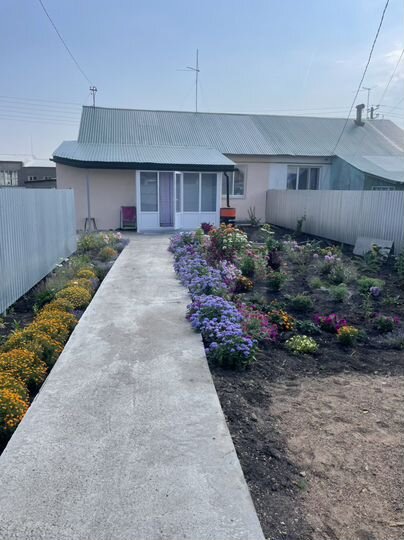 4-к. квартира, 50 м², 1/1 эт.