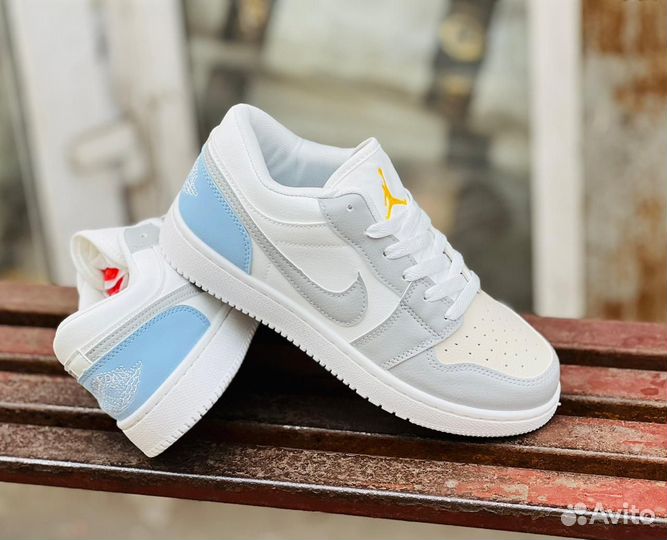 Кроссовки Nike Air Jordan 1