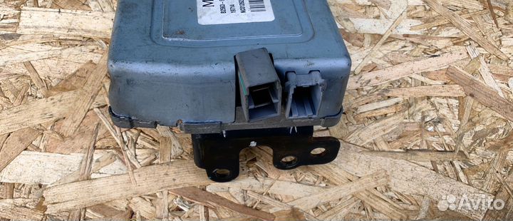 Блок управления рулевой колонк Kia Soul B256399500