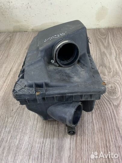 Корпус воздушного фильтра Opel Zafira B Z19DTH