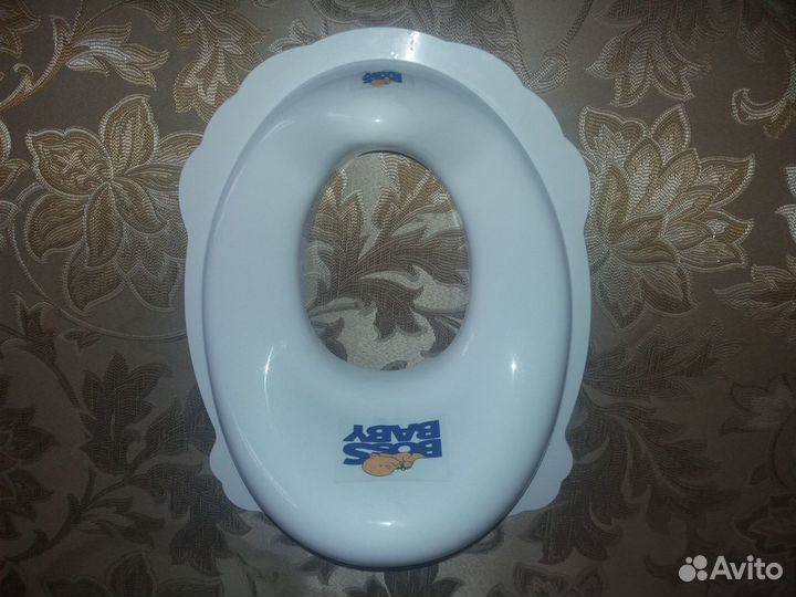 Накладка на унитаз. Белая. Новая