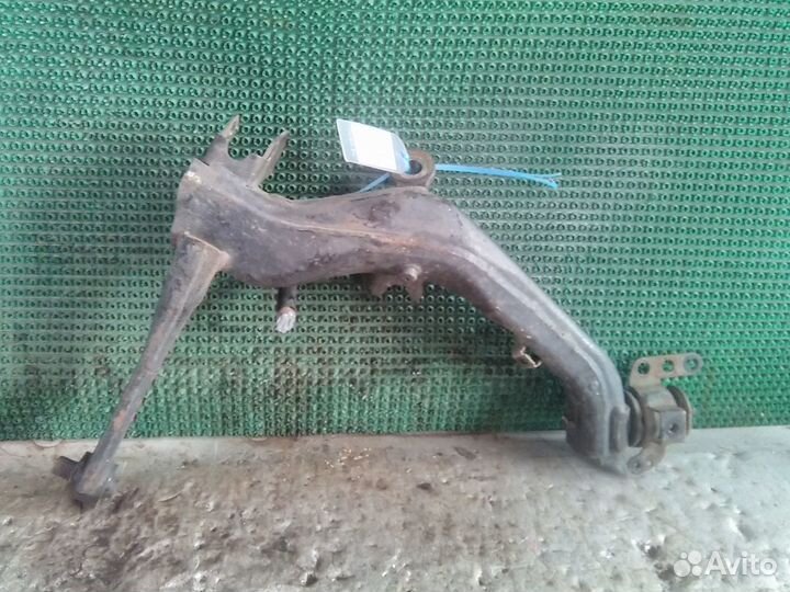 Рычаг toyota caldina AZT246 1AZ-FSE (B10-3-1-44) Задний Правый контрактная