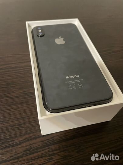 iPhone X, 64 ГБ
