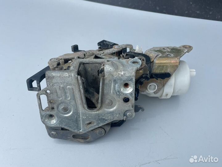 Замки с присосками W140 Mercedes зад перед левый п