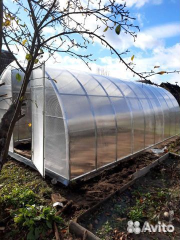 Теплица из поликарбоната 25х25 мм. 6 метров