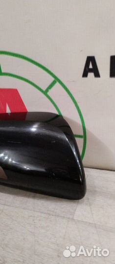 Накладка на зеркало передняя правая Toyota Avensis