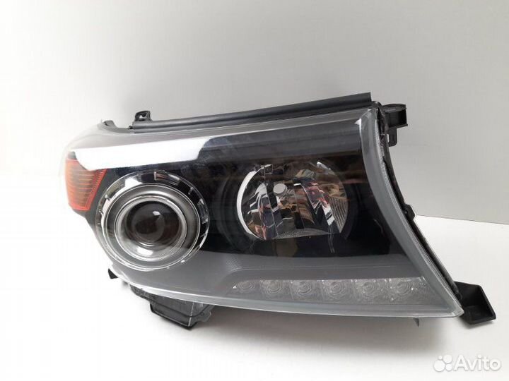 Фара правая Toyota Land Cruiser 200 2012-2015