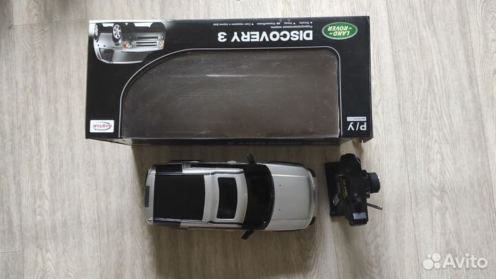 Машинка на пульте управления LandRover