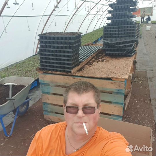 Обвальщик мясо. Рабочий разнорабочий подсобник