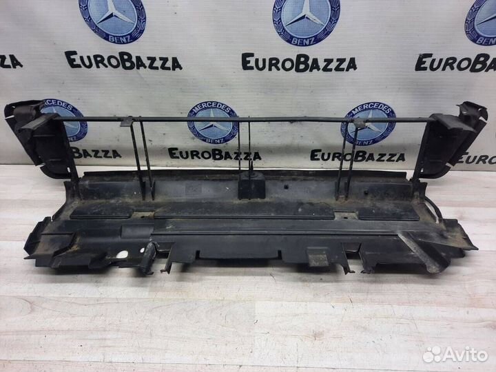 Кожух интеркулера Mercedes W204