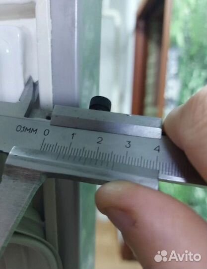 Уплотнитель для холодильника indesit DF4180W98