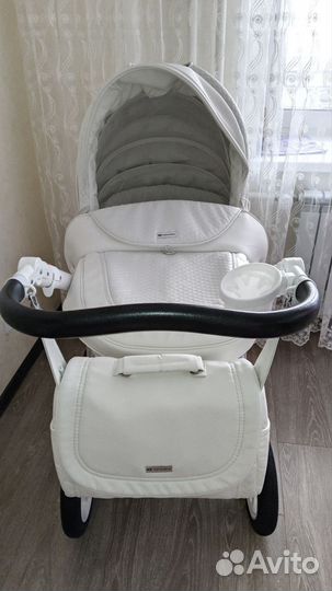 Прогулочная коляска 2 в 1