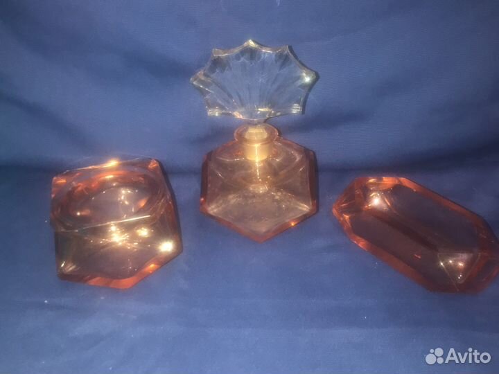 Коллекционый флакон и набор