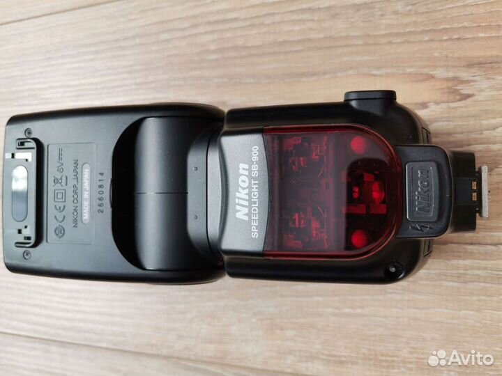 Вспышка Nikon SB-900