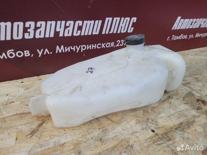 Бачок омывателя Renault Logan