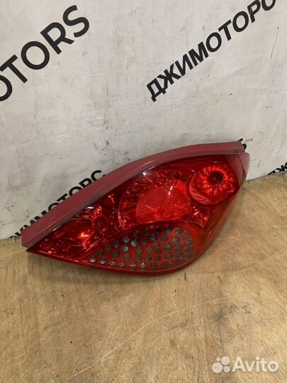 Фонарь задний правый Peugeot 207 CC кабриолет