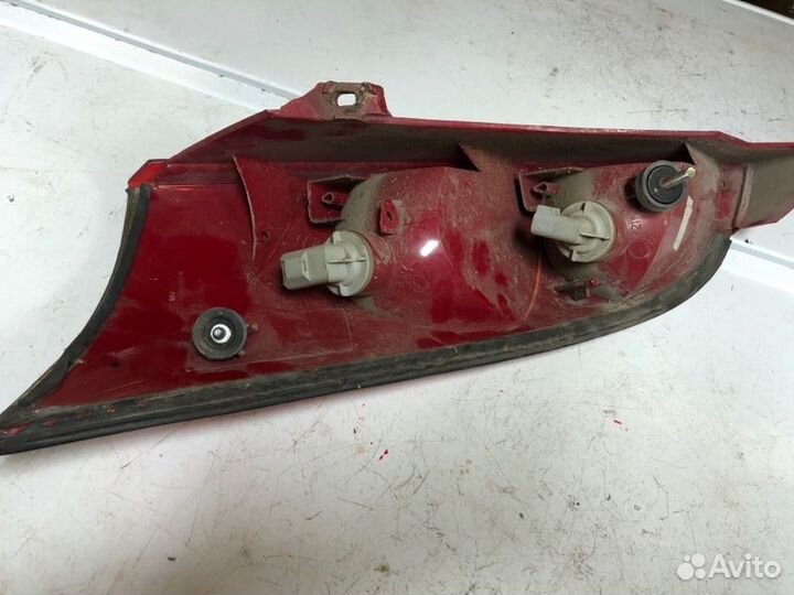 Фонарь задний задний левый Ford Focus 1 хэтчбек