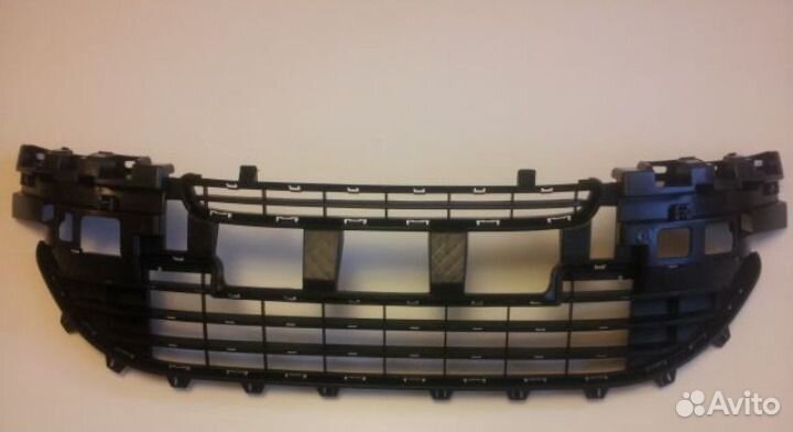 Решетка в бампер Peugeot 408