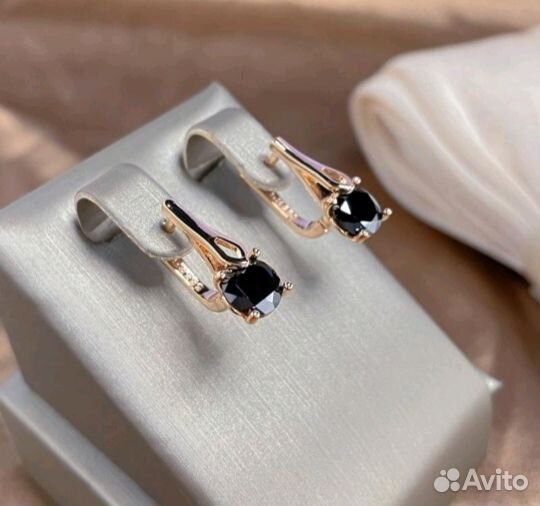 Золотые серьги RG пробы 585