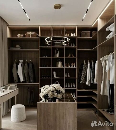 Гардеробная на заказ нестандартного размера