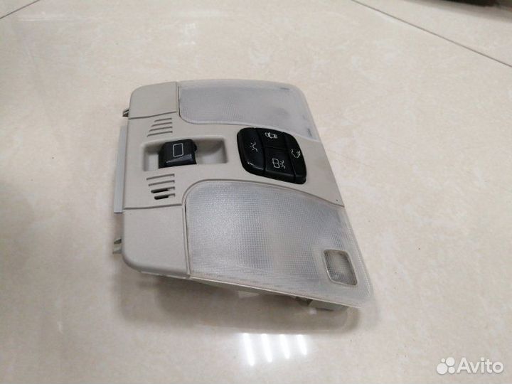 Плафон подсветки салона Mercedes-Benz Clk230 C208