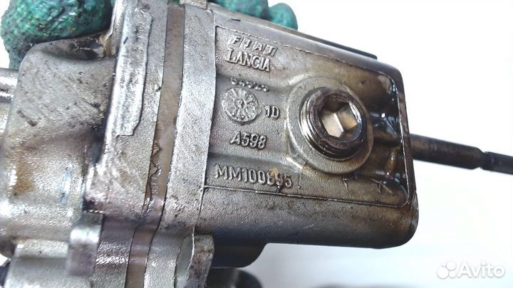 Насос масляный Fiat Stilo, 2000