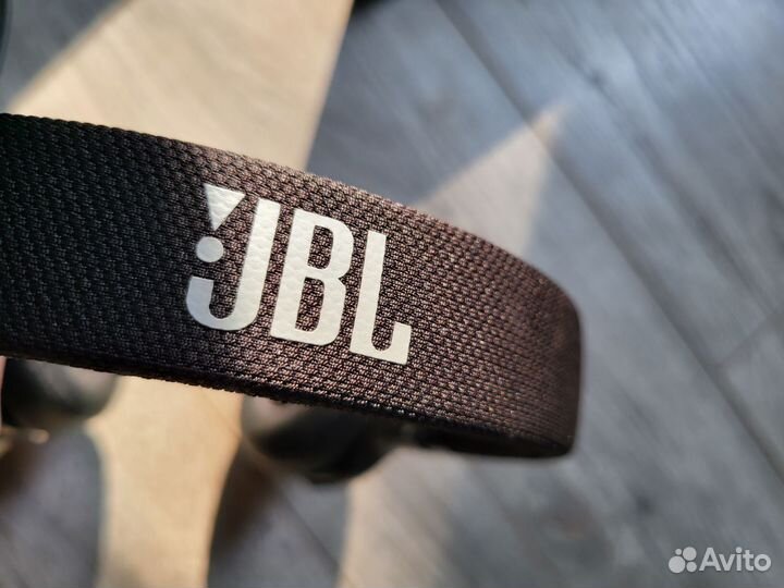 JBL E45BT Bluetooth