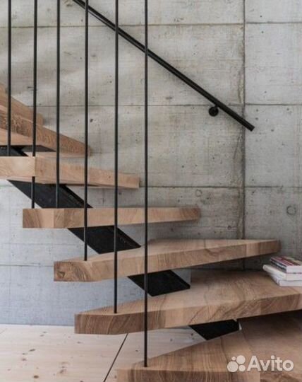 Лестница на металлокаркасе.Монокосоур