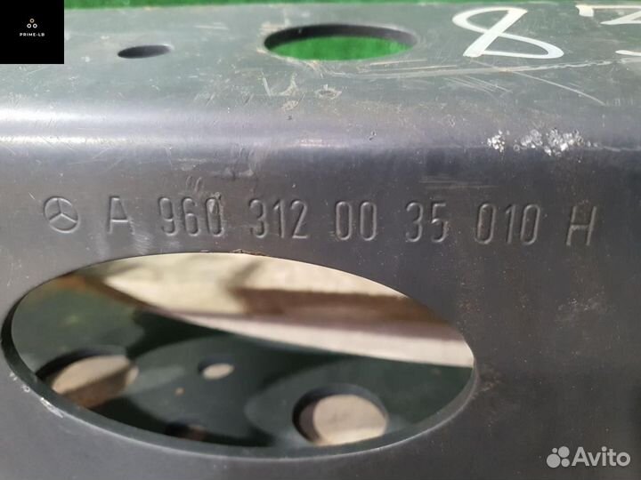 Перемычка рамы (траверса) задняя Mercedes-Benz