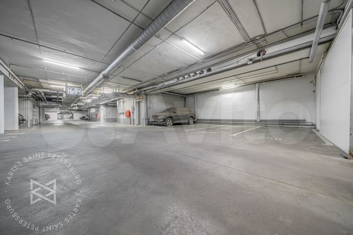 Машиноместо, 13 м²