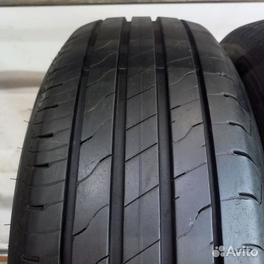 Goodyear EfficientGrip 2 SUV 235/65 R17 108V