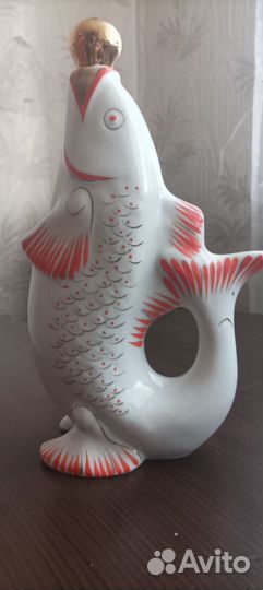 Фарфоровая бутылка рыбка