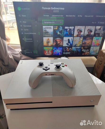 Xbox One S 500 Gb с играми