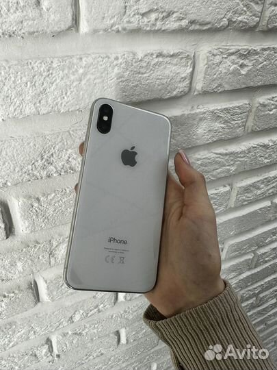 iPhone X, 64 ГБ