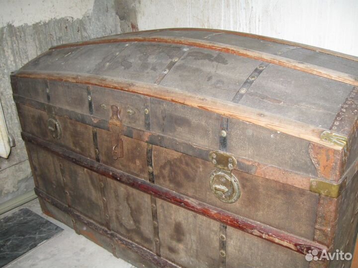 Сундук старинный 1880 года